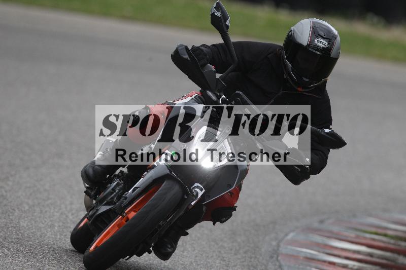 /Archiv-2025/10 23.04.2025 Cornu Master School ADR/gruen-vert/36-1